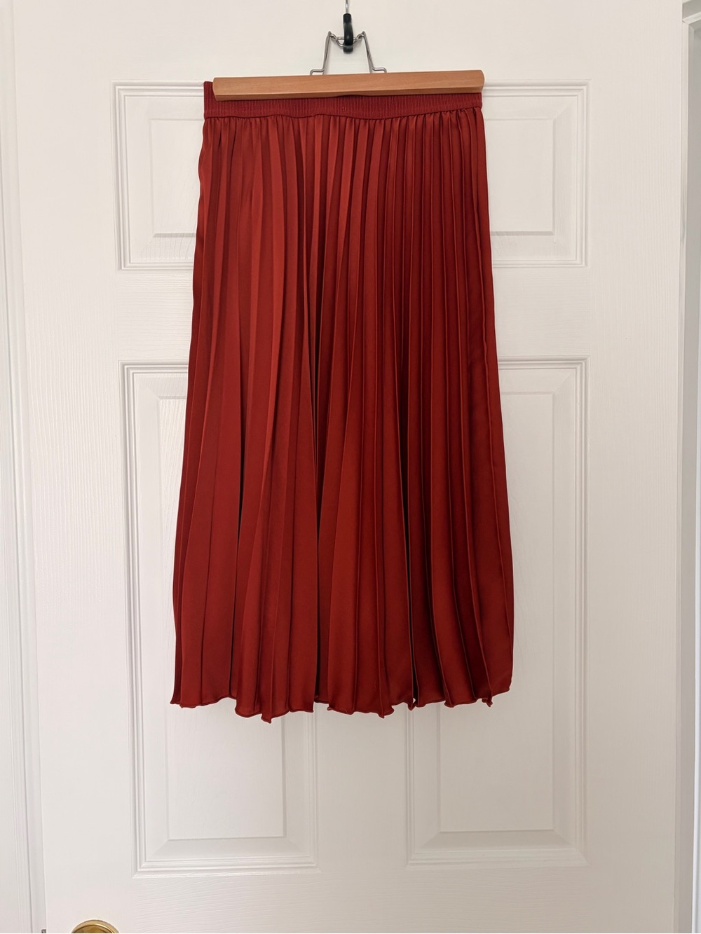 H&M Pleated Midi Skirt